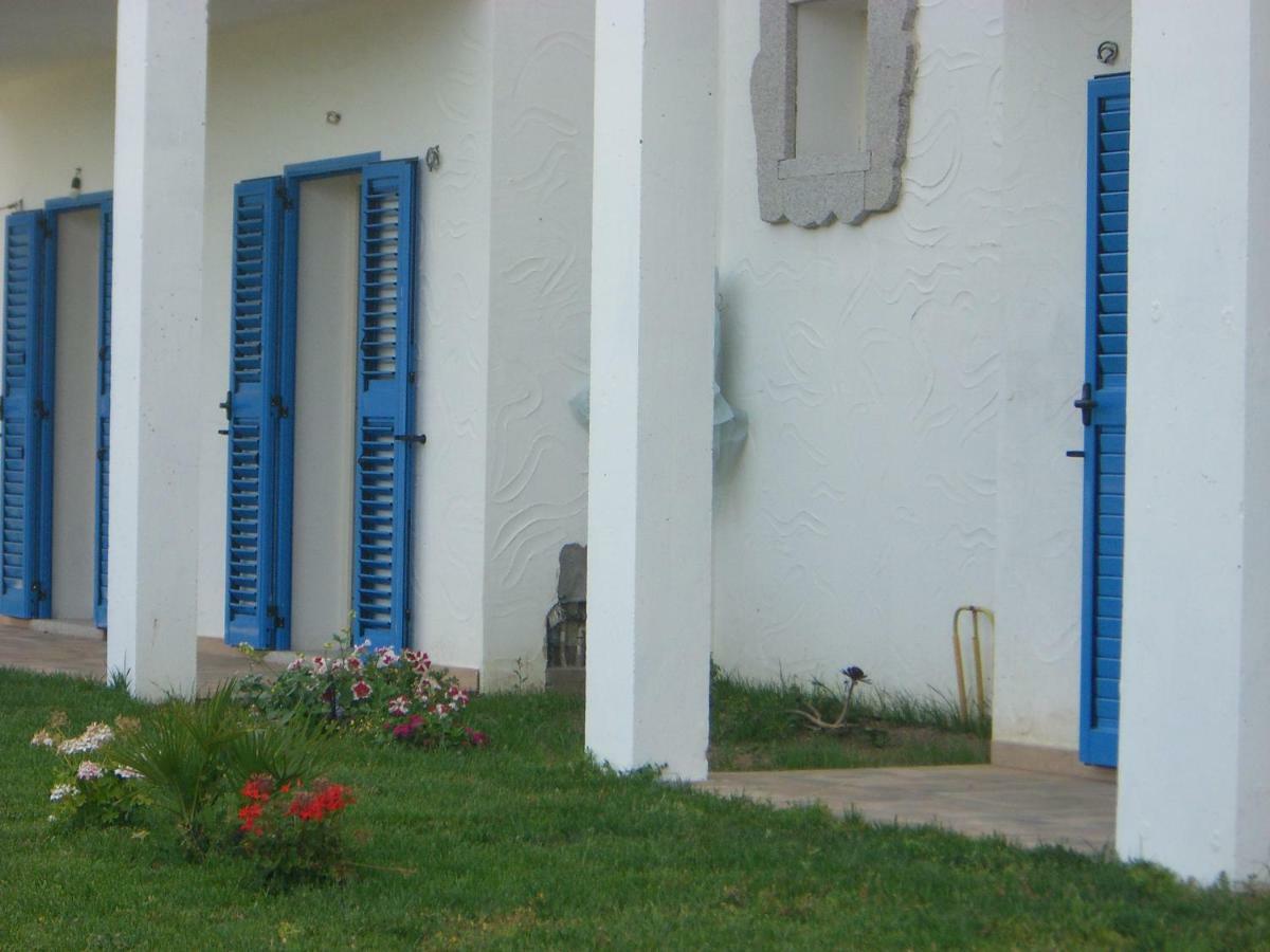 S'Olivariu Village Affittacamere Piscinas Exterior photo